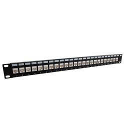 1.75英寸x19英寸（1U）24端口薄型6类直通微型耦合器面板，带有电缆管理器的图片